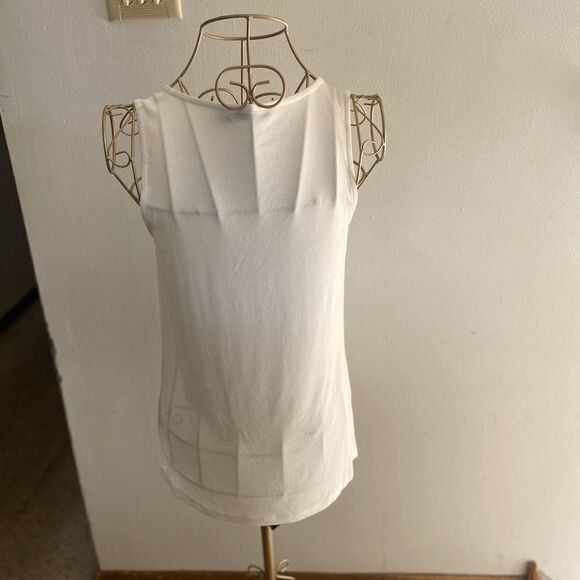 Doe & Rae white criss cross detail top size small - Picture 8 of 9